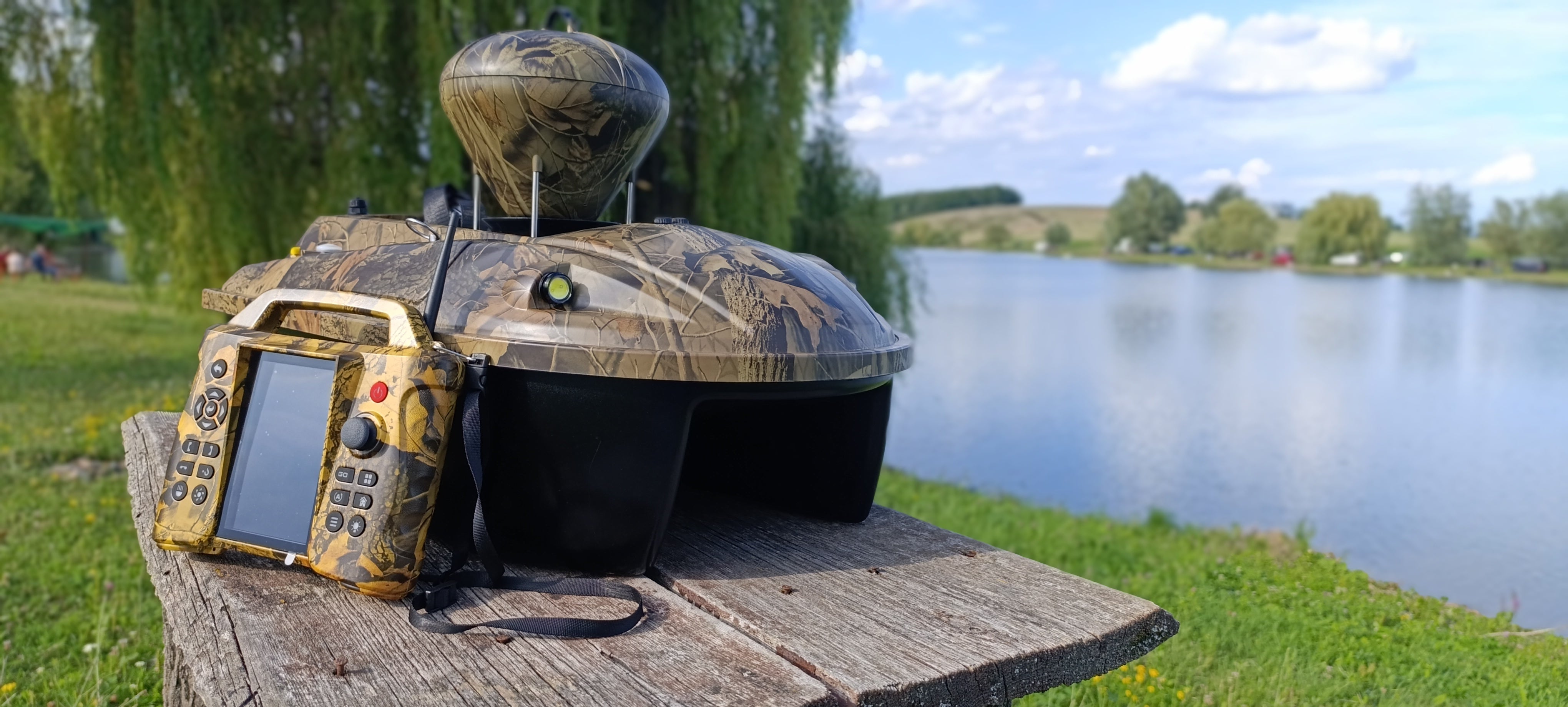 Profesionálna zavážacia loďka SharpCarp